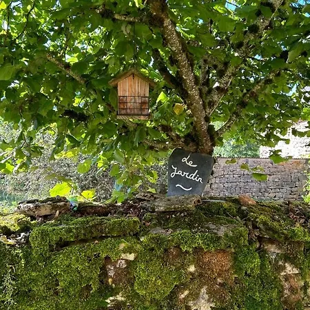 Banassac, Lozere Maison De Pour 8 Personnes Avec Piscine Partagee, Jardin Et Barbecue *