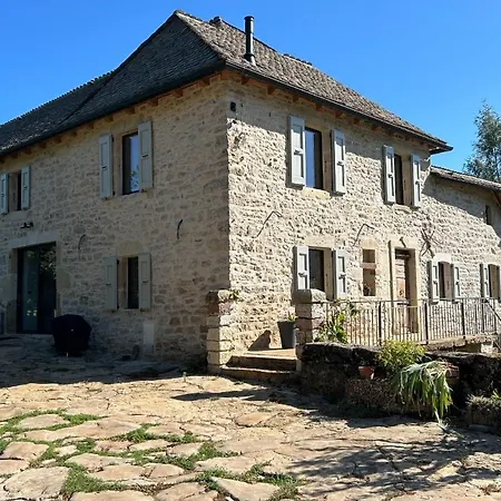 Banassac, Lozere Maison De Pour 8 Personnes Avec Piscine Partagee, Jardin Et Barbecue