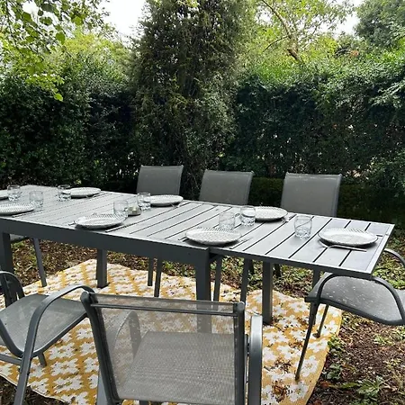 Holiday home Banassac, Lozere Maison De Pour 8 Personnes Avec Piscine Partagee, Jardin Et Barbecue *